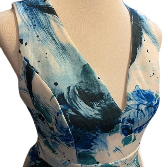 LULUS WHITE AND BLUE FLORAL COCKTAIL DRESS WITH PLUNGING NECKLINE - Picture 2 of 8